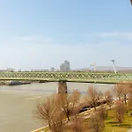 Eurovea 1 Waterfront * Μπρατισλάβα